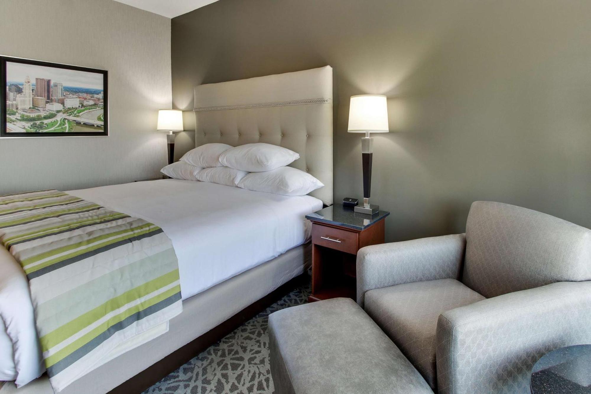 Drury Inn & Suites Columbus Polaris 외부 사진