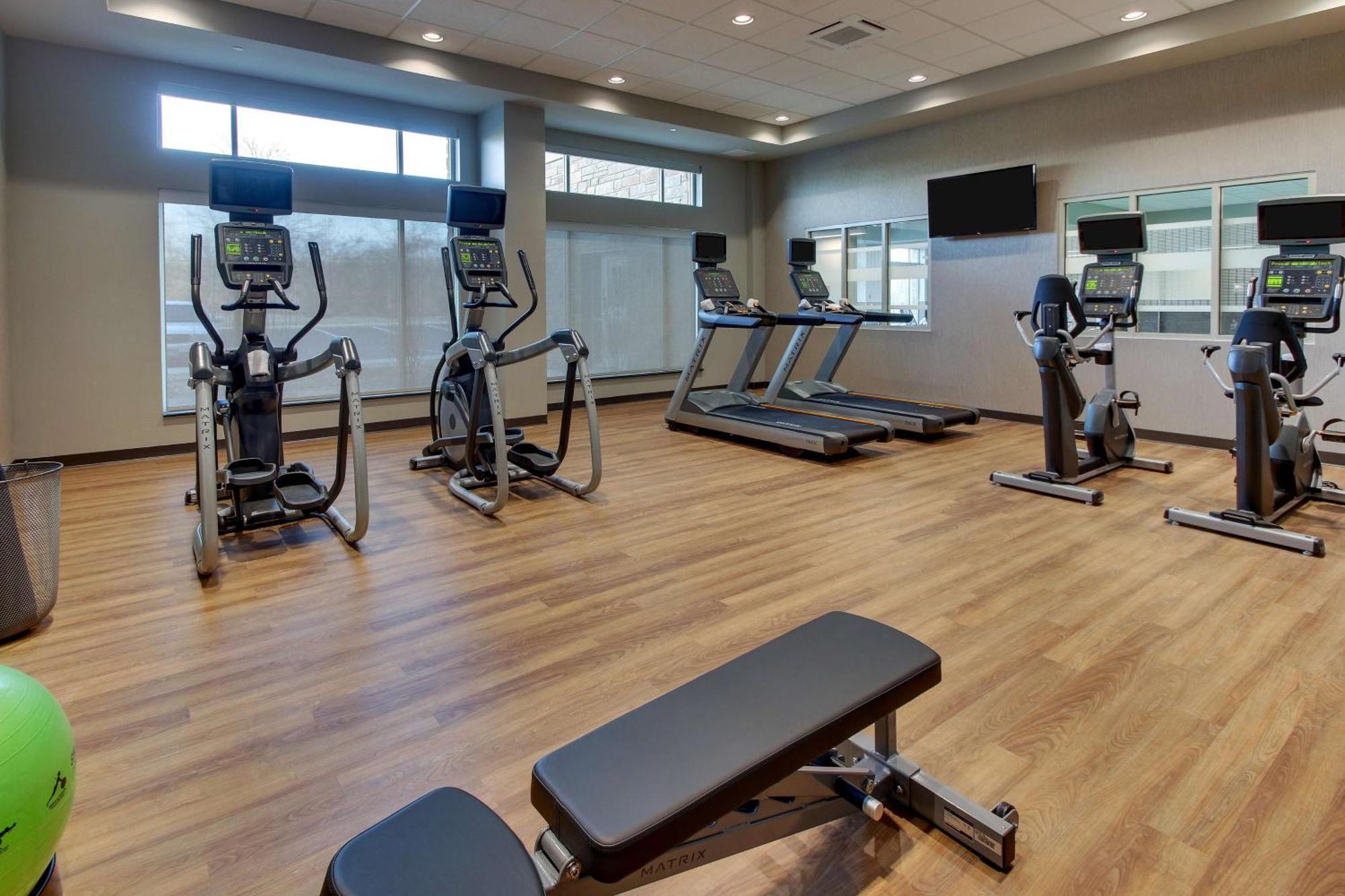 Drury Inn & Suites Columbus Polaris 외부 사진