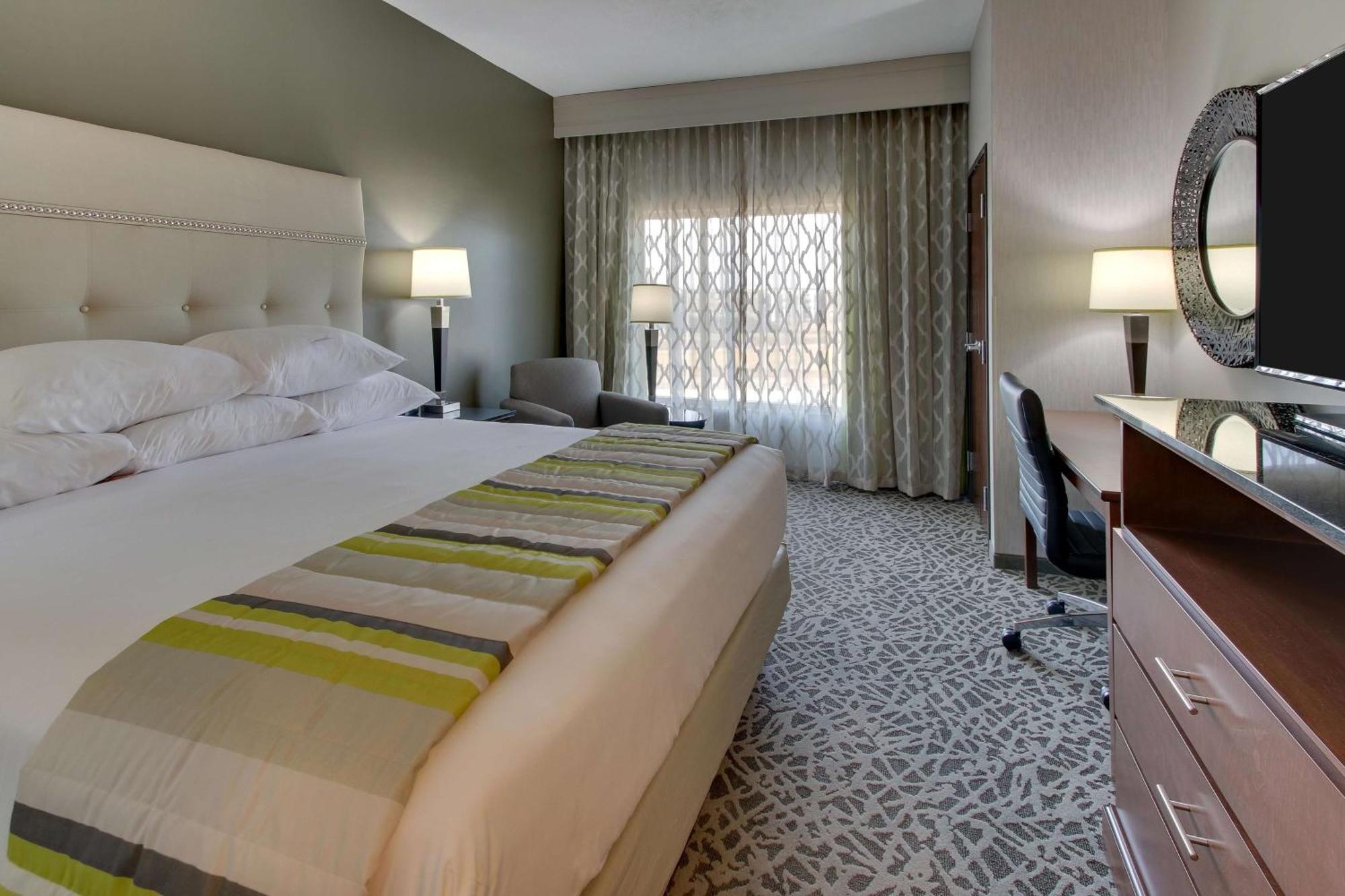 Drury Inn & Suites Columbus Polaris 외부 사진
